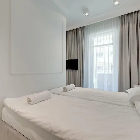 Апартаменты Crystal - Neptun Park Premium *